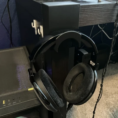 Giá Treo Tai Nghe Góc Bàn IKEA MALM