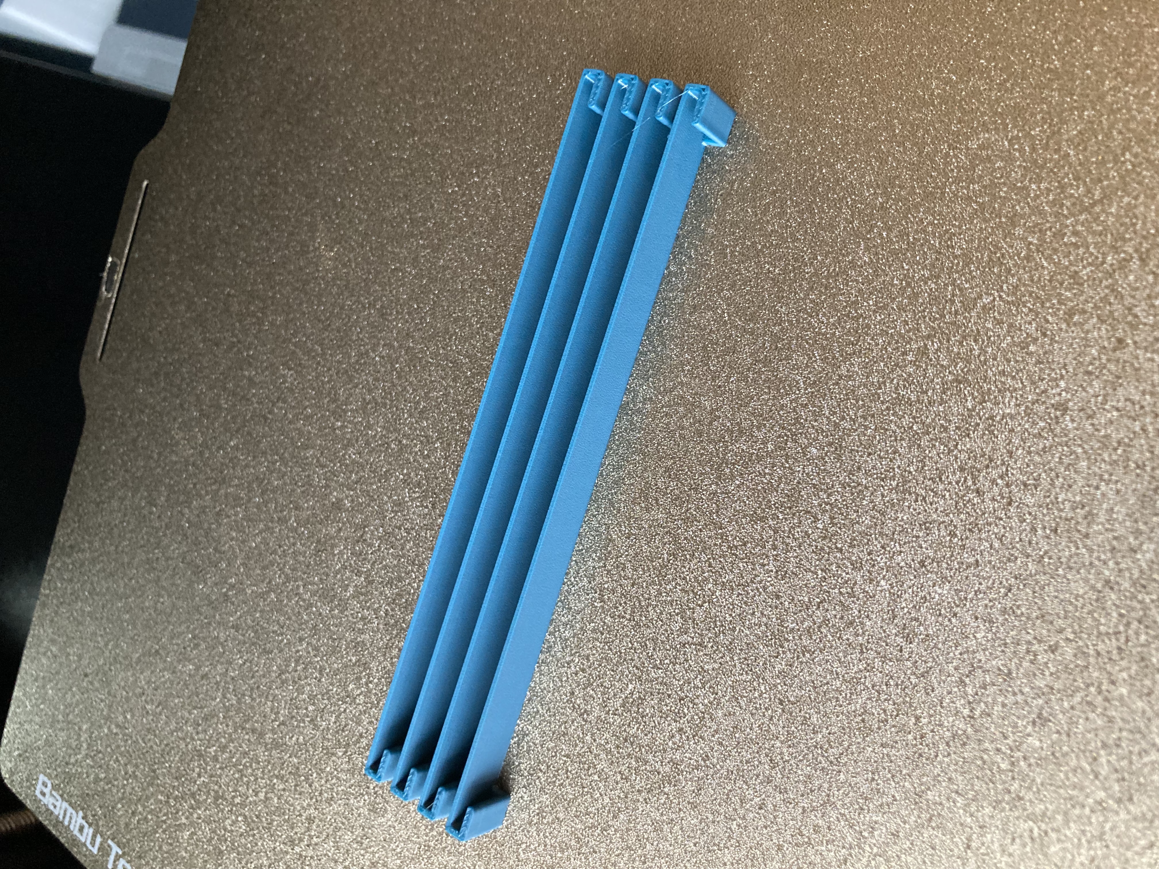 Móc gắn nhãn cho LBoxx