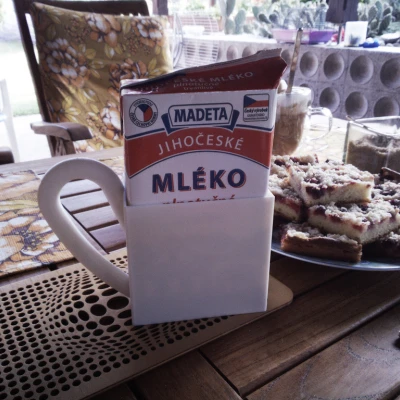 Giá Đỡ Hộp Sữa Kiểu Séc "Kích Thước Hộp"