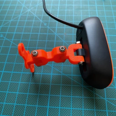 Thêm một giá đỡ Logitech C270 cho vỏ LACK