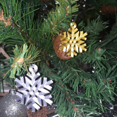 Trang trí Bông Tuyết Chúc mừng Giáng sinh!