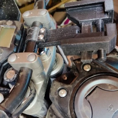 Giá đỡ điện thoại cho xe hơi, xe máy, v.v.