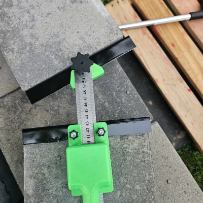 Thước Cặp Hỗ Trợ Cắt Đá Lát Sân Vườn