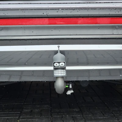 Nắp Ống Kéo Xe Hình Bender