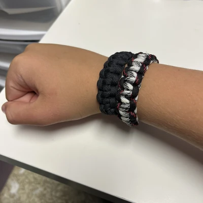 Dụng Cụ Làm Vòng Paracord