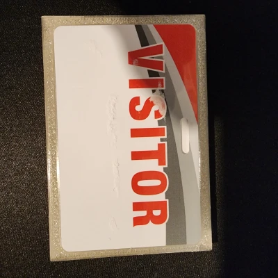 Khuôn Cắt và Hướng Dẫn Đặt Thẻ ID