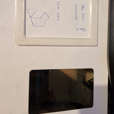 Khuôn Cắt và Hướng Dẫn Đặt Thẻ ID