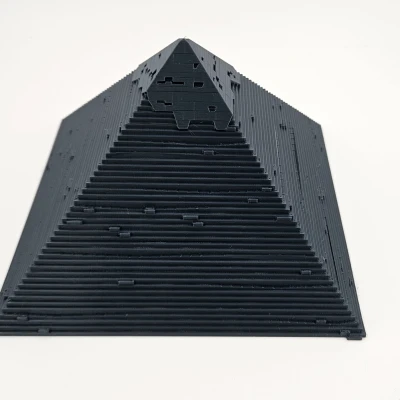 Mô Hình Kim Tự Tháp Chân Thật Dành Cho Người Khiếm Thị