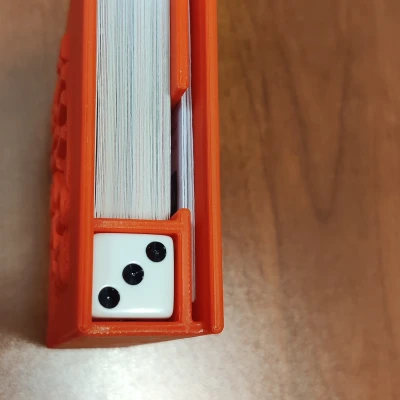 Hộp Đựng Bài & Xúc Xắc Game Fill or Bust