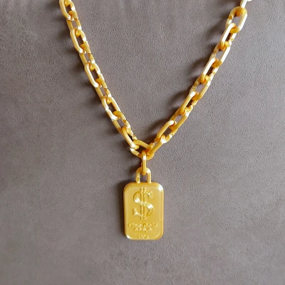 Lấp lánh! Dây chuyền vàng và mặt dây chuyền thỏi vàng