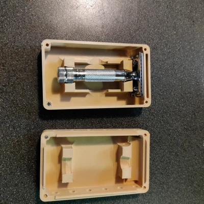 Hộp đựng du lịch Merkur 34c