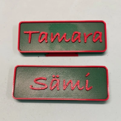 Bảng tên (bán) chuyên nghiệp có kẹp và/hoặc nam châm