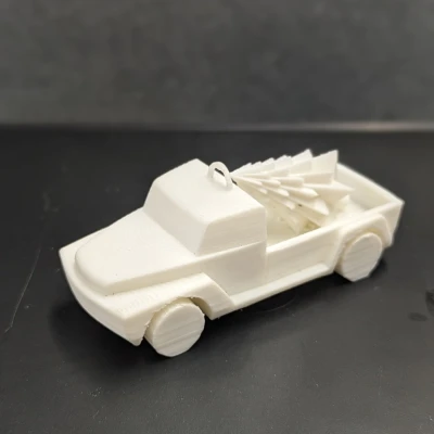 Xe Tải Nhỏ Chở Cây Thông Noel