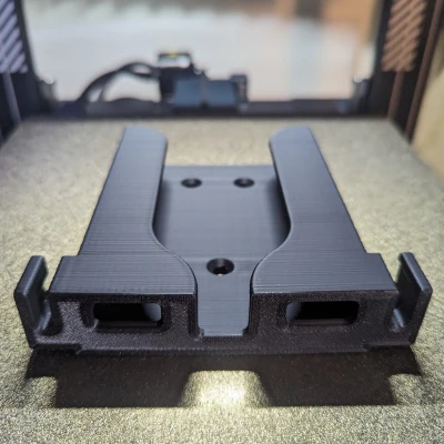 Kệ Điện Thoại Đa Năng Treo Tường Kèm Giá Đỡ Cáp AUX & USB