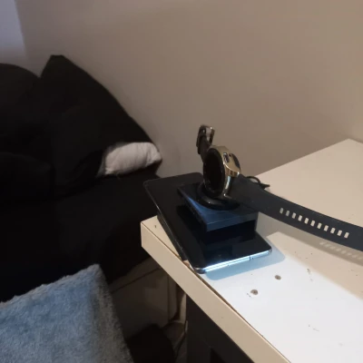 Giá đỡ Samsung Galaxy s10 5g - Điện thoại và Đồng hồ