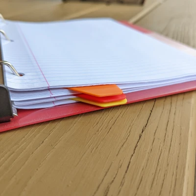 Vật chia ngăn bìa còng - Đánh dấu trang cho bìa còng 3 lỗ