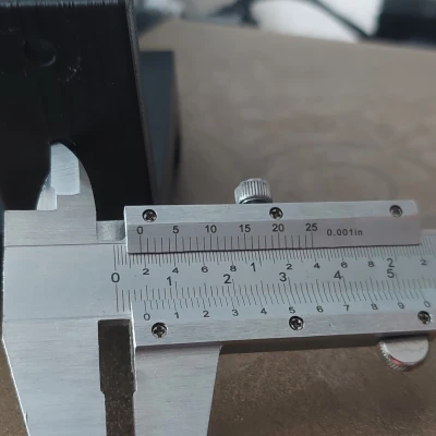 Giá đỡ đàn Ghi-ta (Gitarrenhalter)