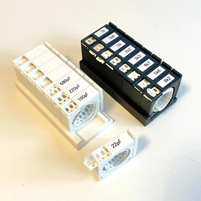 Hộp Đựng Băng Keo SMD