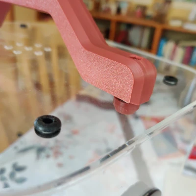 Tay nắm nắp trên Eibos Cyclopes