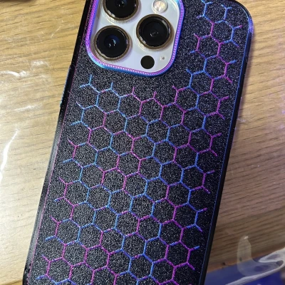 Ốp lưng iPhone 13 Pro Họa Tiết Tổ Ong