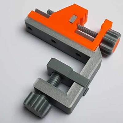 Ngàm kẹp bàn cho kềm mini 3.0 => in 100% thành công