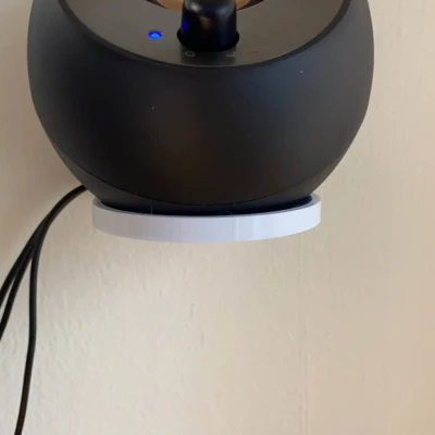 Giá đỡ treo tường Creative Pebble V2