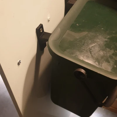 Kệ giữ thùng rác ủ phân hữu cơ