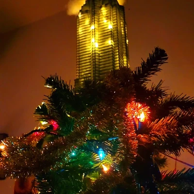 Mô hình Tháp Nakatomi DIE HARD - Chúc mừng bữa tiệc!