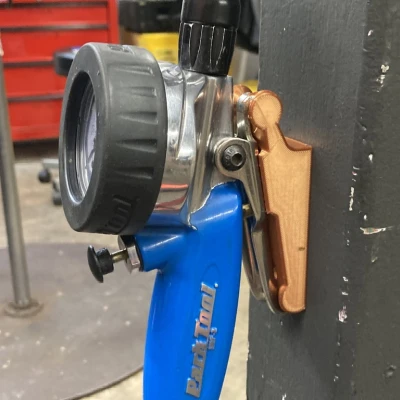 Giá đỡ bơm Park Tool INF-2 - hướng lên