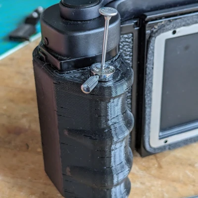 Tay cầm và nút bấm cáp máy ảnh Mamiya Press