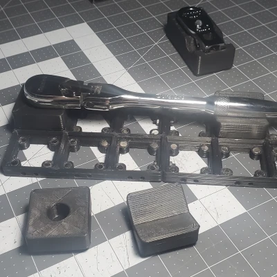 Bộ Giữ Cần Siết Gridfinity