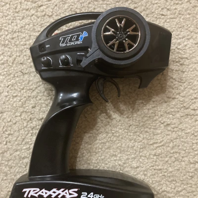 Bánh lái Traxxas Một Tay