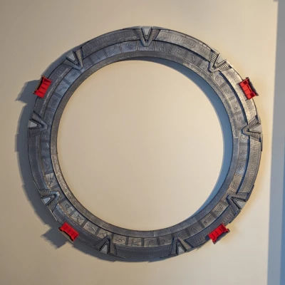 Kẹp treo tường Stargate SG-1