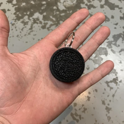 Khuôn Giữ AirTag Hình Oreo