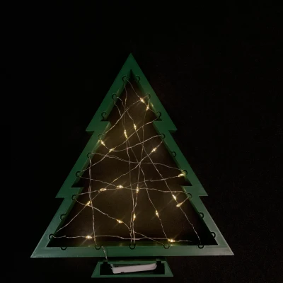 Cây Thông Noel Với Đèn Fairy