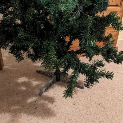 Chân đế thay thế cho Cây thông Giáng sinh