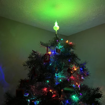 Chóp cây thông Noel có Circuit Playground Express