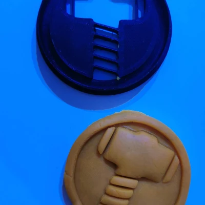 Khuôn Cắt Bánh Mjolnir - Búa Thần Thor