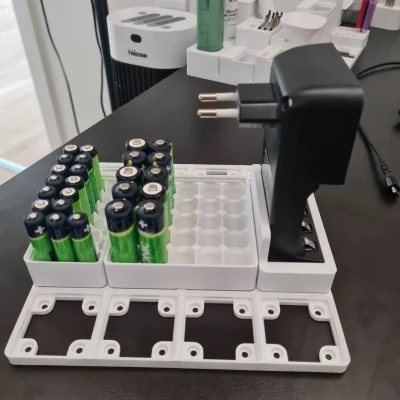 Hộp Đựng Sạc Pin Gridfinity