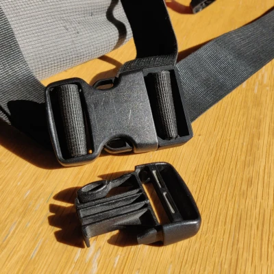 Khóa cài nam nhả hai bên 40mm (Quechua/Decathlon)