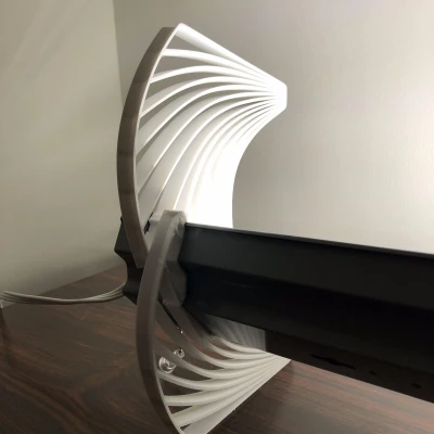 Chân đèn bàn và đèn tường