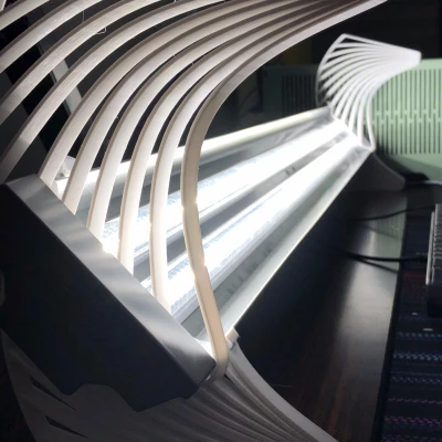 Chân đèn bàn và đèn tường