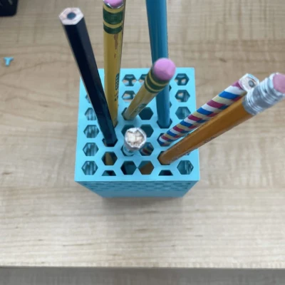 Cốc Đựng Bút Chì Hình Lục Giác