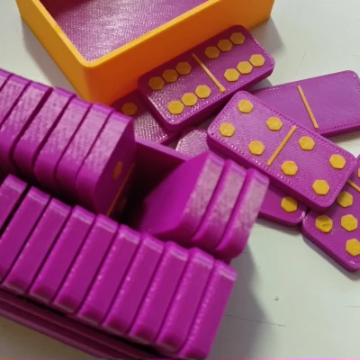 Bộ cờ Domino có hộp