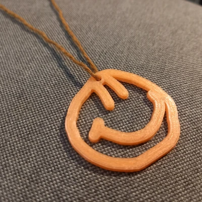 Mặt dây chuyền "Be Happy" :)