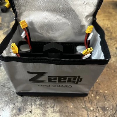 Hộp Sắp Xếp Pin LiPo cho Túi Chống Cháy 6S 1300Mah