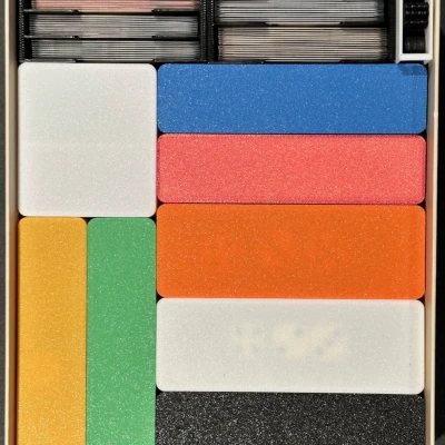 Hộp chèn The White Castle phiên bản 2 (hỗ trợ thẻ bọc bài)