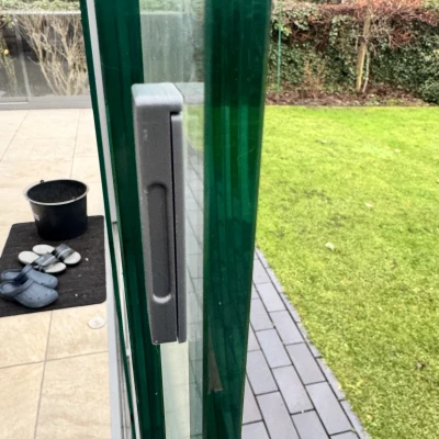 Tay nắm cửa lùa (kính)