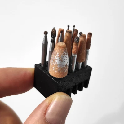 Hộp đựng mũi Dremel nhỏ gọn