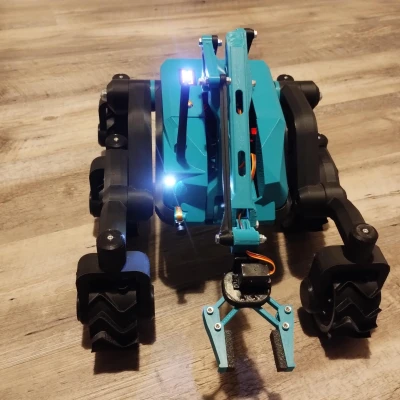 ESP32 CAM Rover với cánh tay robot
